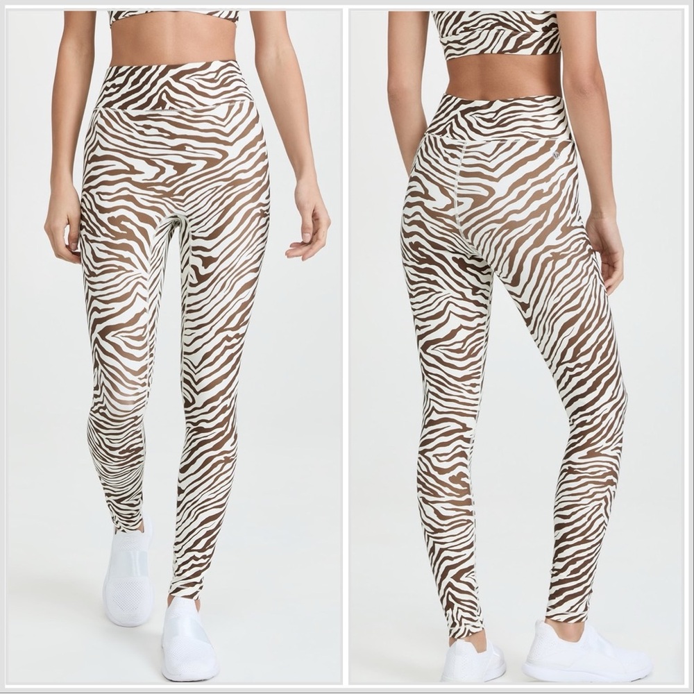 All Access Center State Zebra-Print Compression Leggings Size Medium M EUC